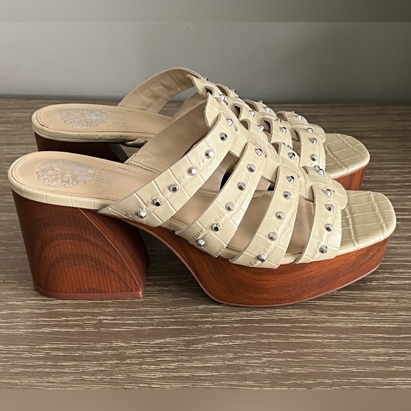 Vince Camuto Platform‎ Studded Sandals 8 - Picture 4 of 13